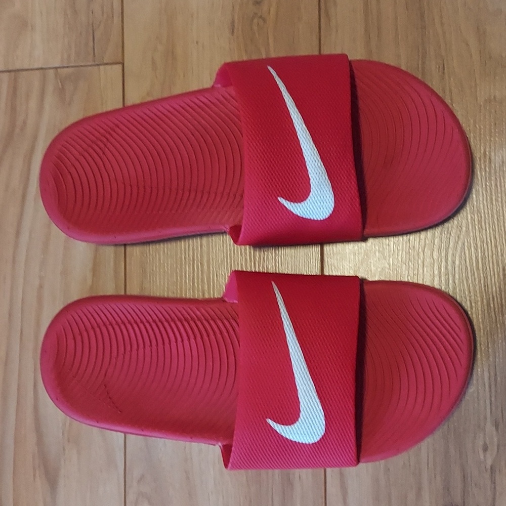 Kids 4 red nike slides